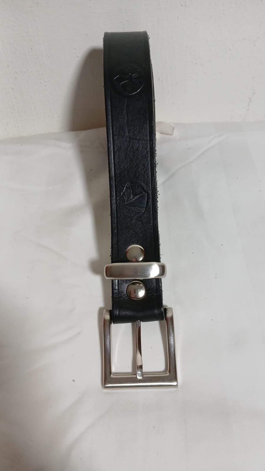 Cinto de vaqueta negra